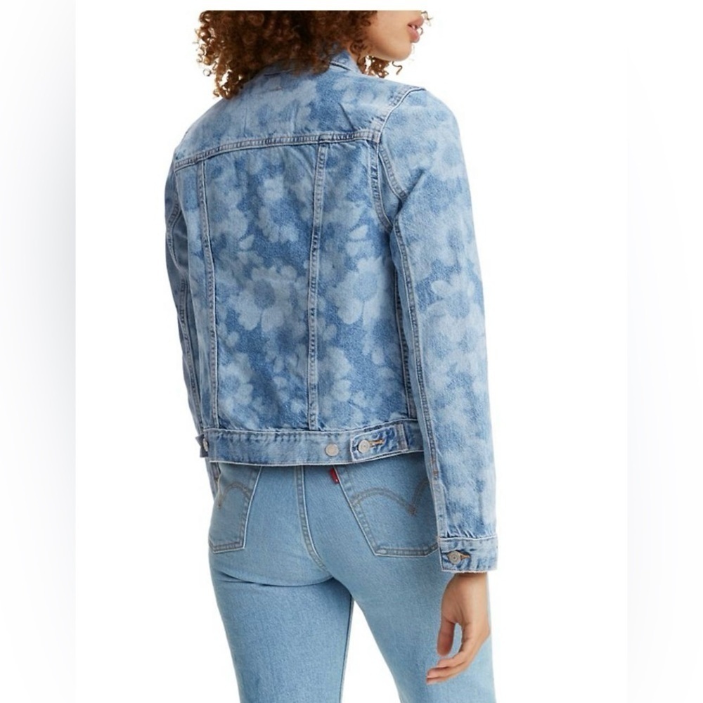 👉, Levi’s Women’s Trucker Jacket, Original Fit - Size Medium - Picture 5 of 6